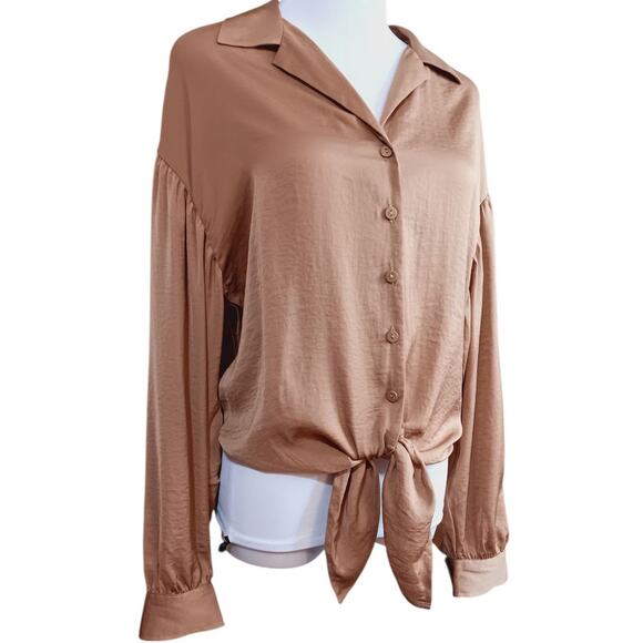NEW EXPRESS Chic Blouse Top‎ Medium Beige Tan Tie Waist Peasant Coquette Neutral - Picture 3 of 8